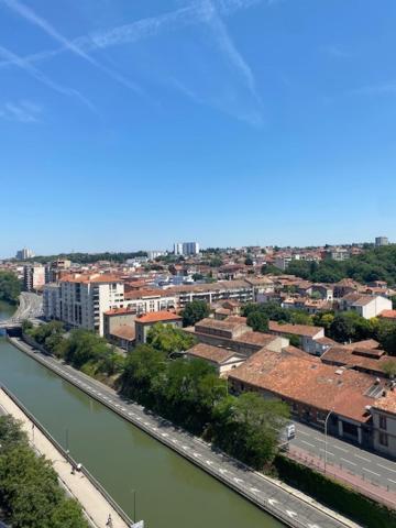 Appartement Pont Montaudran Toulouse Exteriör bild